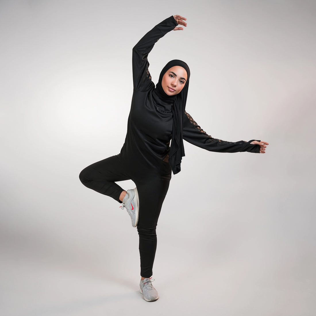 Anah Training Top-Black